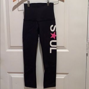 Lululemon capri leggings
